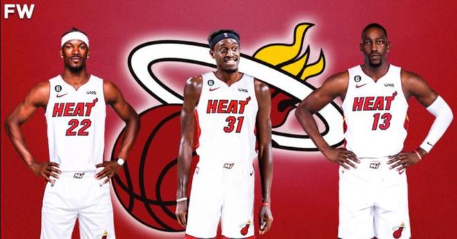 替补球员关键时刻助球队锁胜（替补球员末段发威锁定胜局）