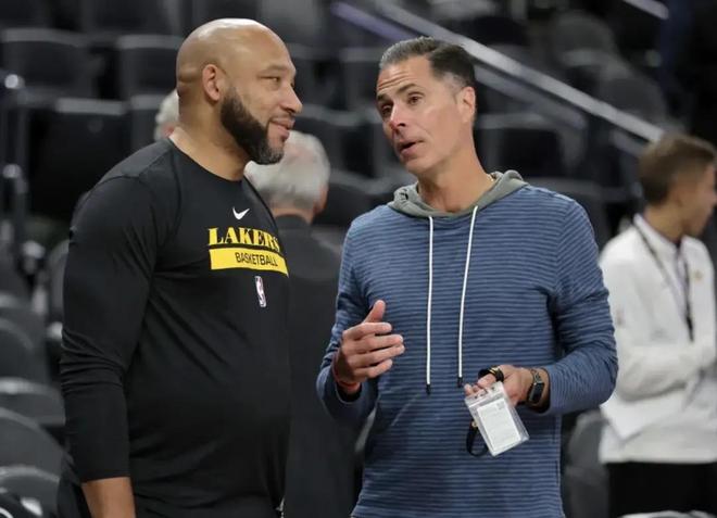 现在米兰是否会是联赛冠军头号热门？里奇：不能这么说（米兰已是联赛夺冠第一热门？里奇：言之尚早）