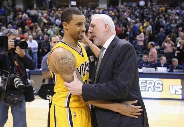 沙拉维谈续约：我们还得再谈谈，看看接下来会发生什么（沙拉维谈续约：仍需协商，静观其变）