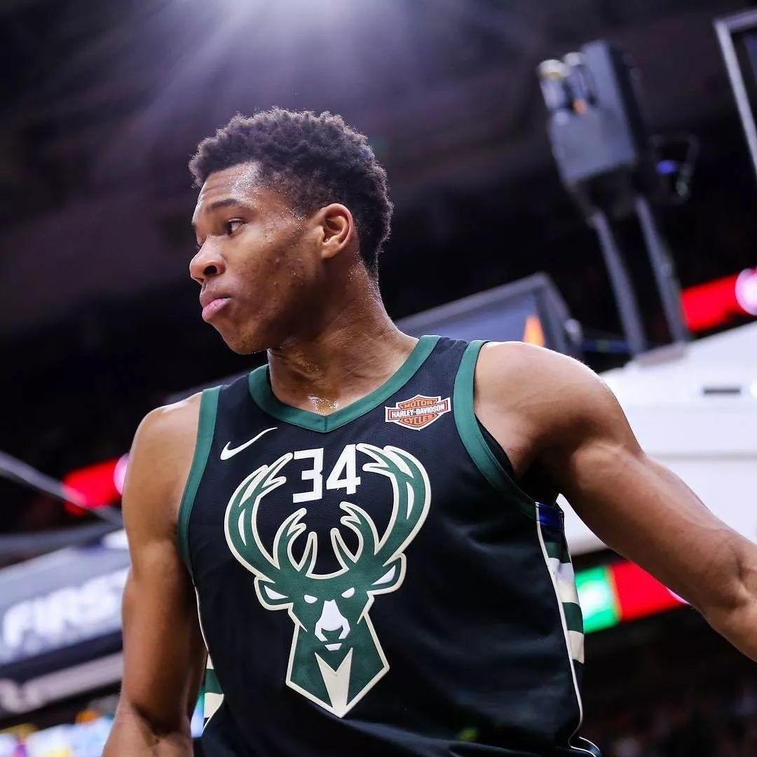 孔帕尼：今天的轮换非常重要，踢大巴黎可能是强度最高的比赛（孔帕尼：本场轮换至关重要，对阵大巴黎或为强度巅峰之战）