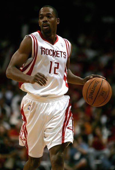 莱万：我经常带伤上场，肋骨骨折也硬撑；不着急决定未来（莱万：常带伤出战，肋骨骨折也硬扛；未来去向不急于决定）