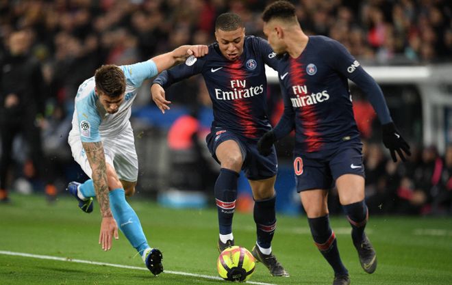 瓜帅：我们要拿98分才能英超夺冠；与摄影师冲突后马上道歉了（瓜帅：英超夺冠需拿到98分；与摄影师冲突后已迅速道歉）