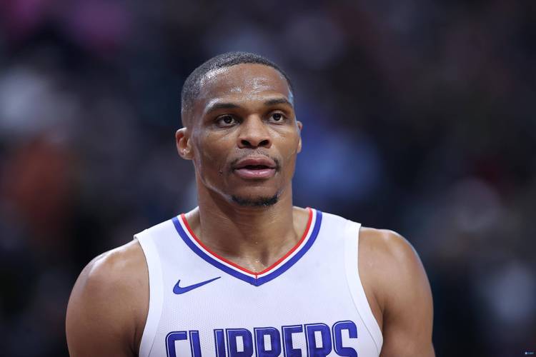 青岛西海岸投资人告别邵佳一：愿你前程似锦，再见亦如初（青岛西海岸投资人送别邵佳一：祝你前程似锦，重逢仍如初见）