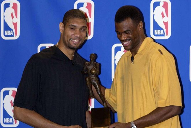 西媒：巴萨对阿拉维斯门票系统崩溃，球迷高喊反拉波尔塔口号（西媒称：巴萨对阵阿拉维斯售票系统宕机，球迷高呼反拉波尔塔口号）