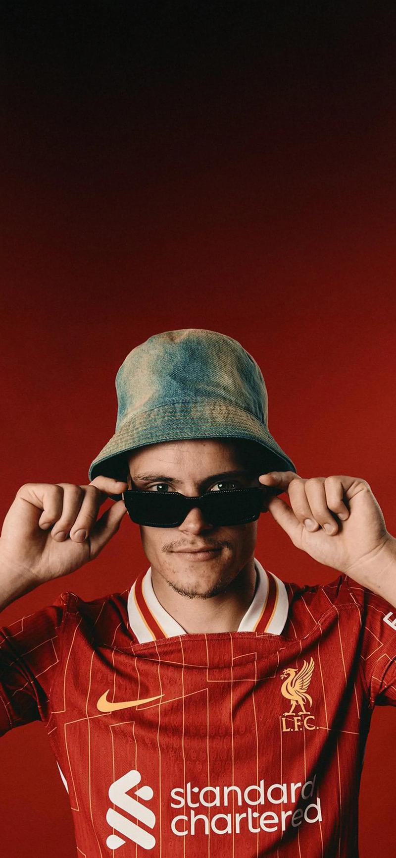 你以为水火不容的耐克和阿迪，有钱也得一起挣（看似死对头的耐克与阿迪，为了赚钱照样联手）