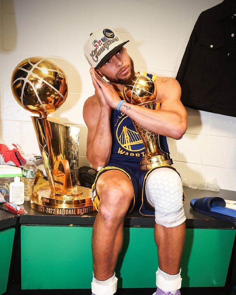 队报评法国队的2025：杜埃最佳新人、姆巴佩MVP（《队报》评选法国队2025年度：杜埃获最佳新秀，姆巴佩荣膺MVP）